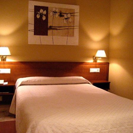 Hotel La Torre Vega de Valdetronco 外观 照片