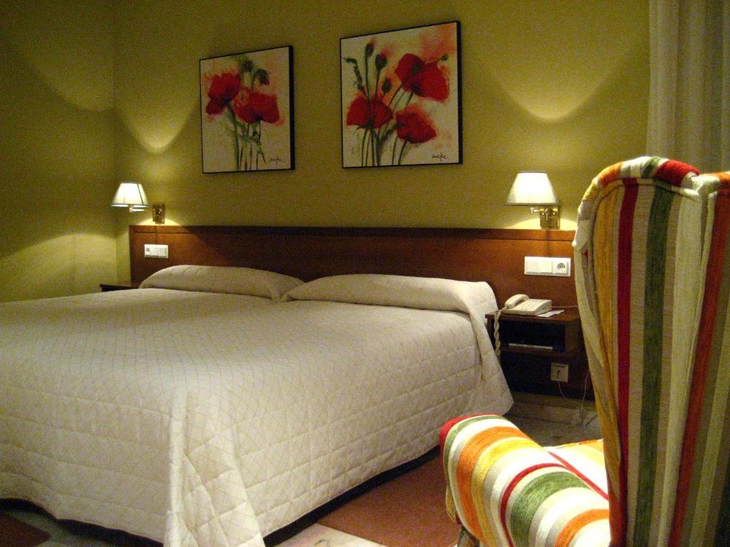 Hotel La Torre Vega de Valdetronco 客房 照片