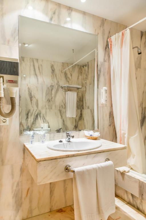 Hotel La Torre Vega de Valdetronco 客房 照片