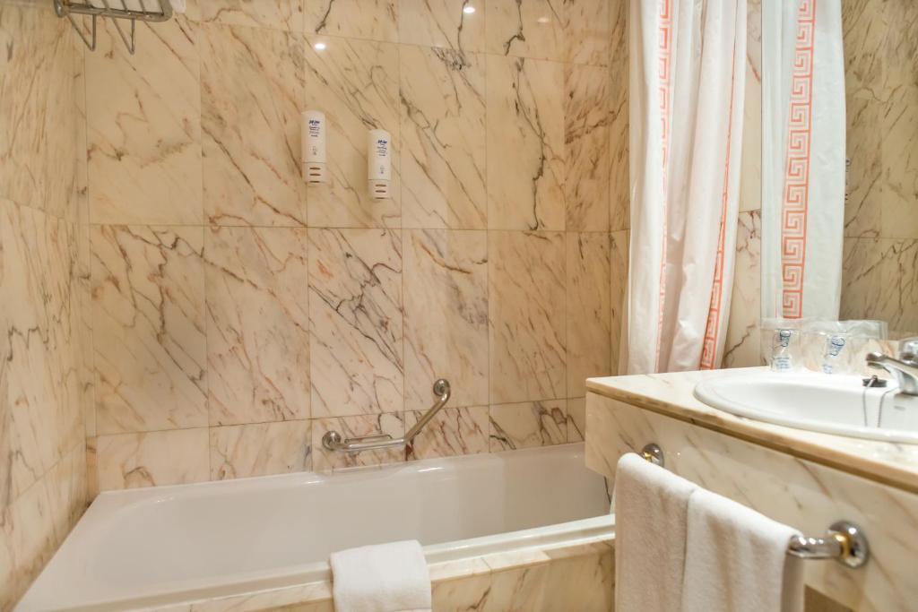 Hotel La Torre Vega de Valdetronco 客房 照片