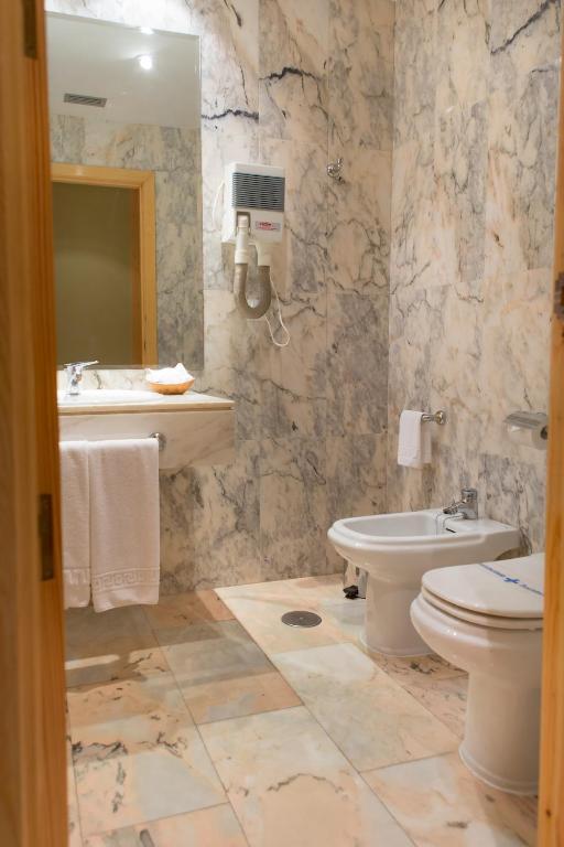 Hotel La Torre Vega de Valdetronco 客房 照片