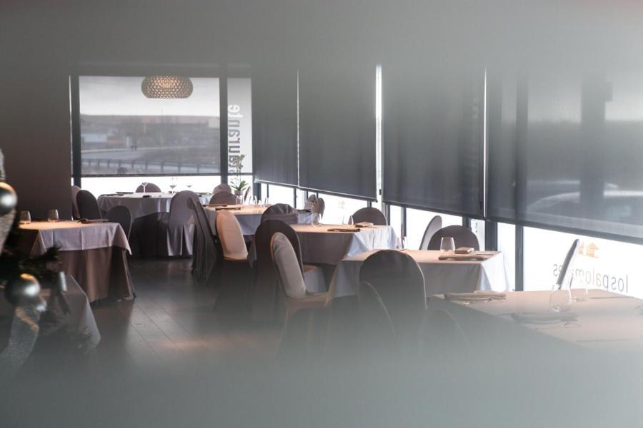 Hotel La Torre Vega de Valdetronco 外观 照片