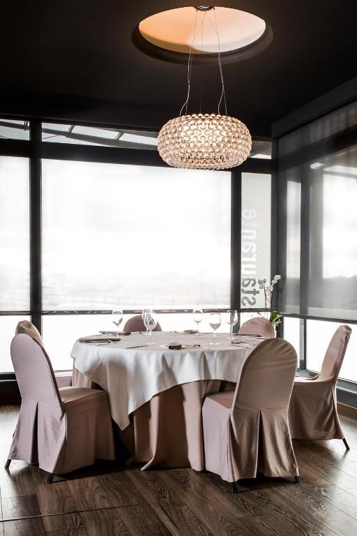 Hotel La Torre Vega de Valdetronco 外观 照片